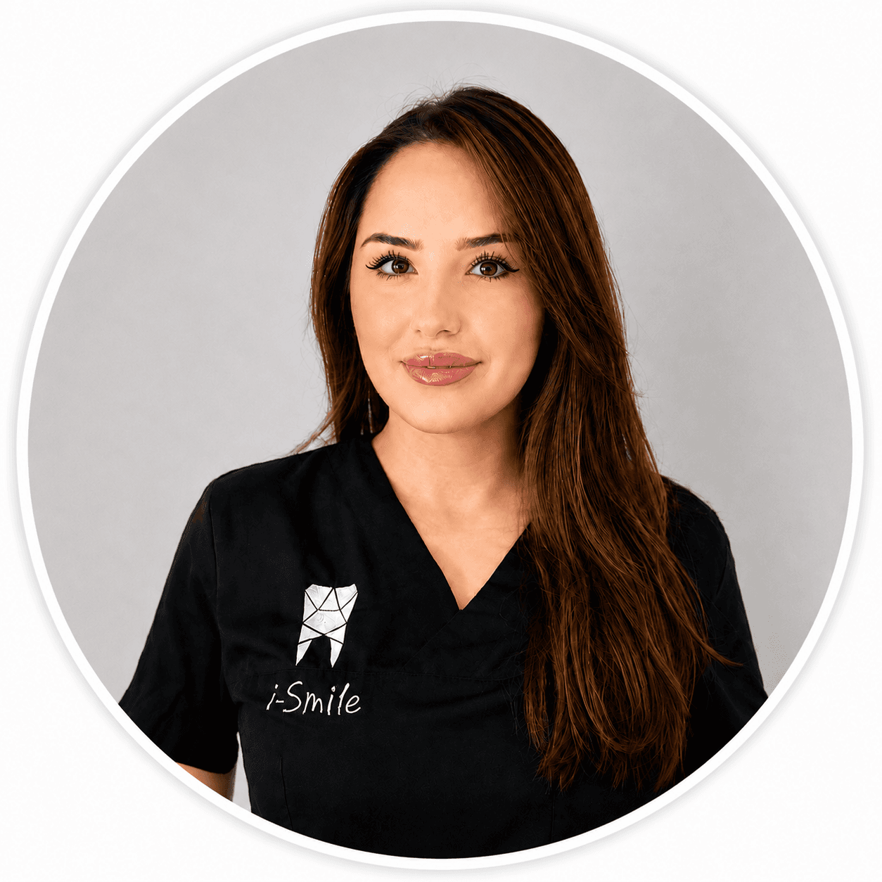 Medine Nur Serdan, Receptionist